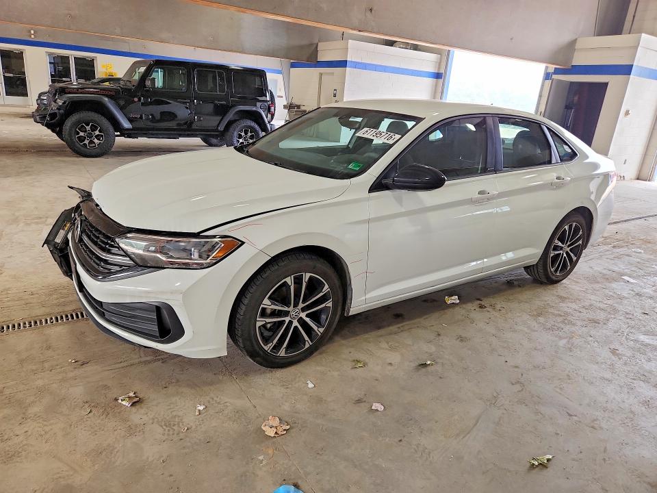61195716 :رقم المزاد ، 3VWBM7BU0PM025782 vin ، 2023 Volkswagen Jetta مزاد بيع