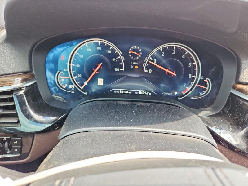 59652606 :رقم المزاد ، WBAJE5C58JG918580 vin ، 2018 Bmw 5 Series مزاد بيع