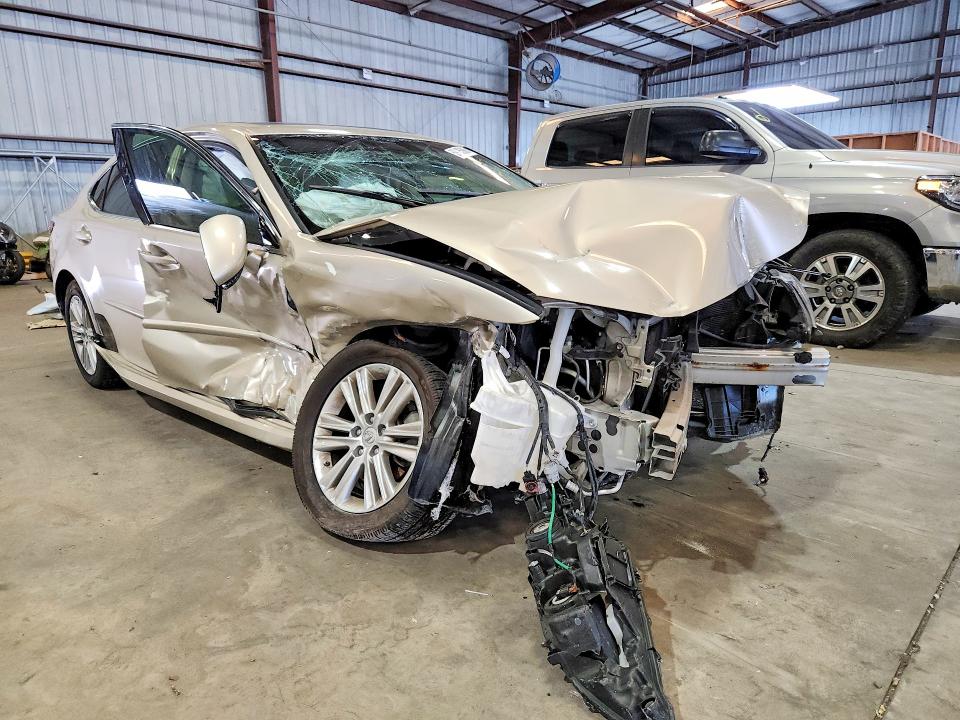59806986 :رقم المزاد ، JTHBK1GG3F2172773 vin ، 2015 Lexus Es مزاد بيع