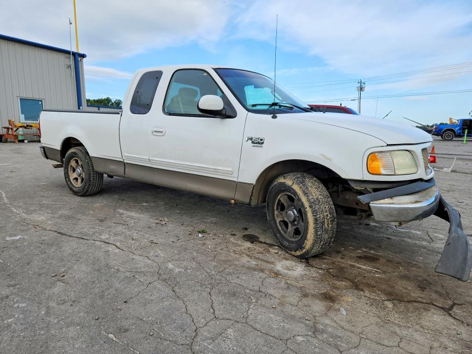 60718786 :رقم المزاد ، 1FTRX17WX2NB27282 vin ، 2002 Ford F150 مزاد بيع