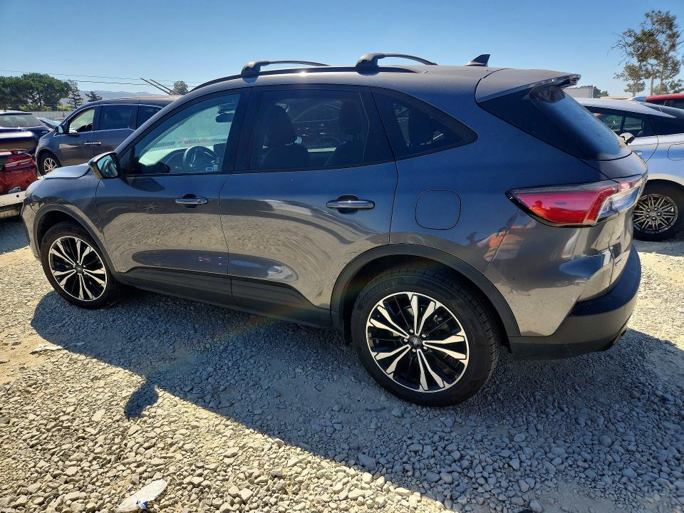 60086576 :رقم المزاد ، 1FMCU9BZXMUA26150 vin ، 2021 Ford Escape مزاد بيع