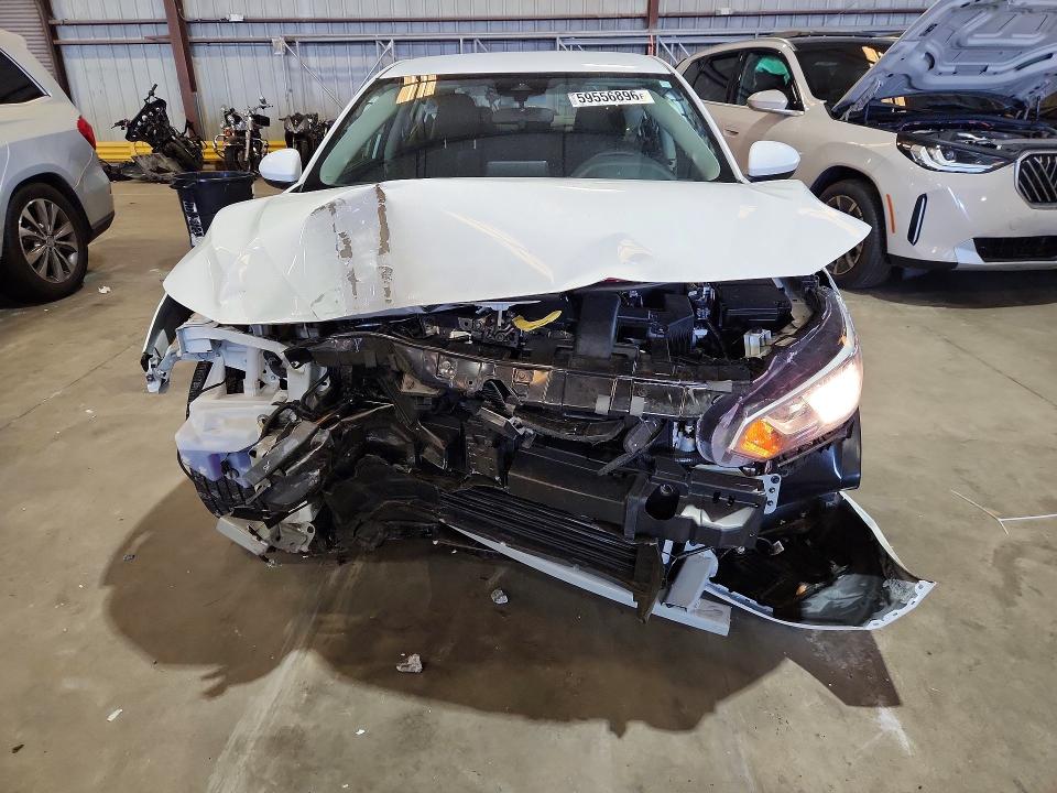 Продажа на аукционе авто 2023 Nissan Sentra, vin: 3N1AB8CV5PY303847, номер лота: 59556896