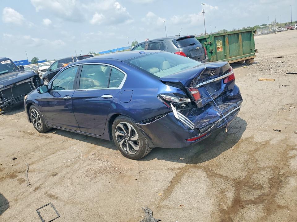 Auction sale of the 2017 Honda Accord, vin: 1HGCR2F88HA212129, lot number: 61332596