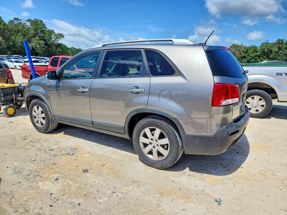 2013 Kia Sorento მანქანა იყიდება აუქციონზე, vin: 5XYKT4A22DG402772, აუქციონის ნომერი: 61008176