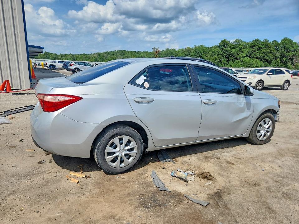 Продаж на аукціоні авто 2018 Toyota Corolla, vin: 5YFBURHE9JP741983, номер лоту: 61681386