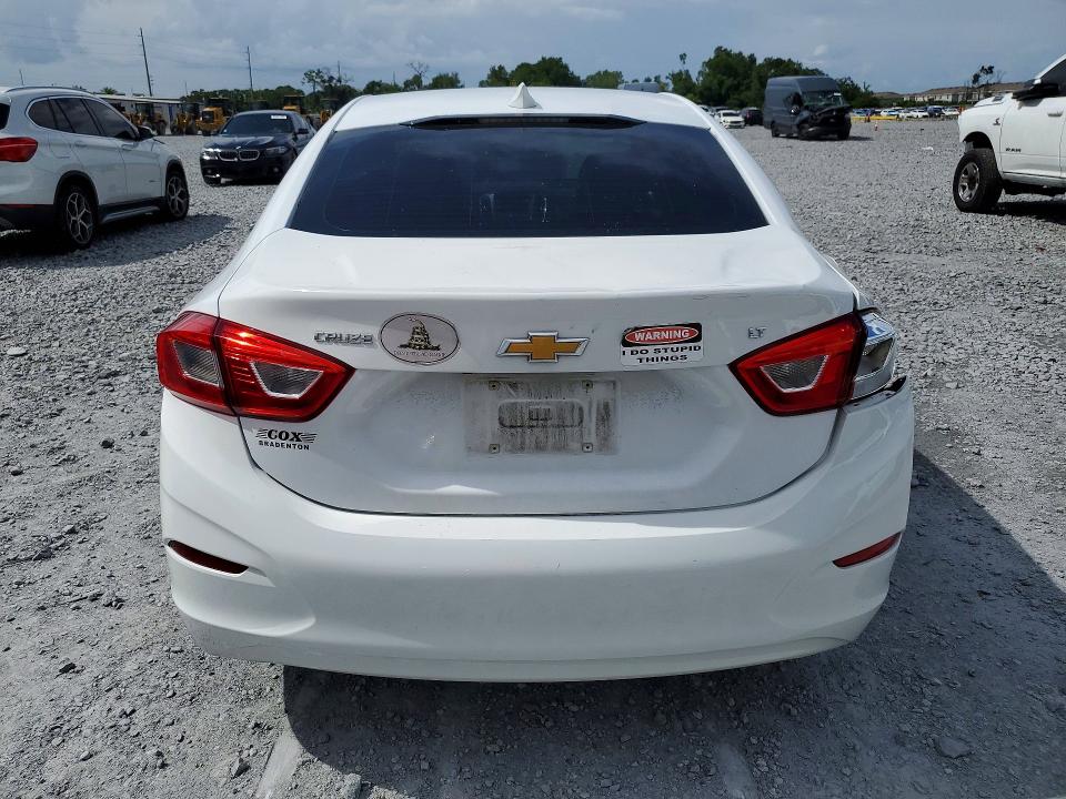59997706 :رقم المزاد ، 1G1BE5SM4K7146542 vin ، 2019 Chevrolet Cruze مزاد بيع