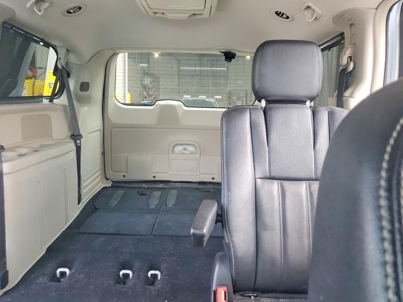 60879886 :رقم المزاد ، 2C4RC1BG6GR159152 vin ، 2016 Chrysler Town & Country مزاد بيع