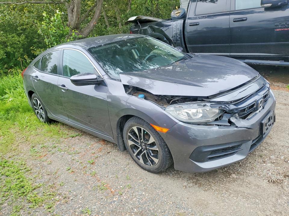 Продажа на аукционе авто 2018 Honda Civic, vin: 2HGFC2F52JH036075, номер лота: 61900696