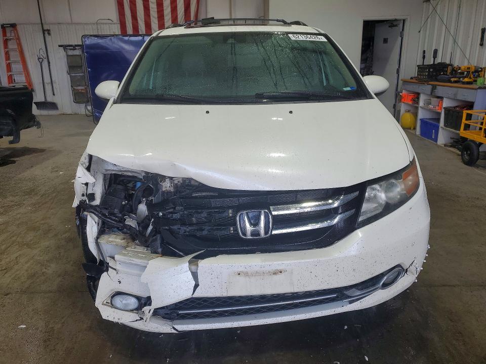 62136426 :رقم المزاد ، 5FNRL5H93FB044020 vin ، 2015 Honda Odyssey مزاد بيع