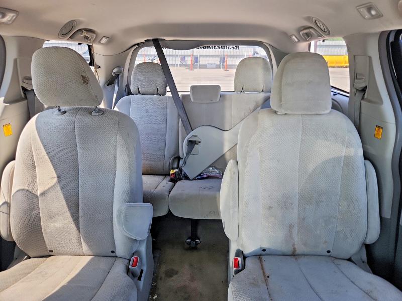 56974776 :رقم المزاد ، 5TDJK3DC2DS051748 vin ، 2013 Toyota Sienna مزاد بيع