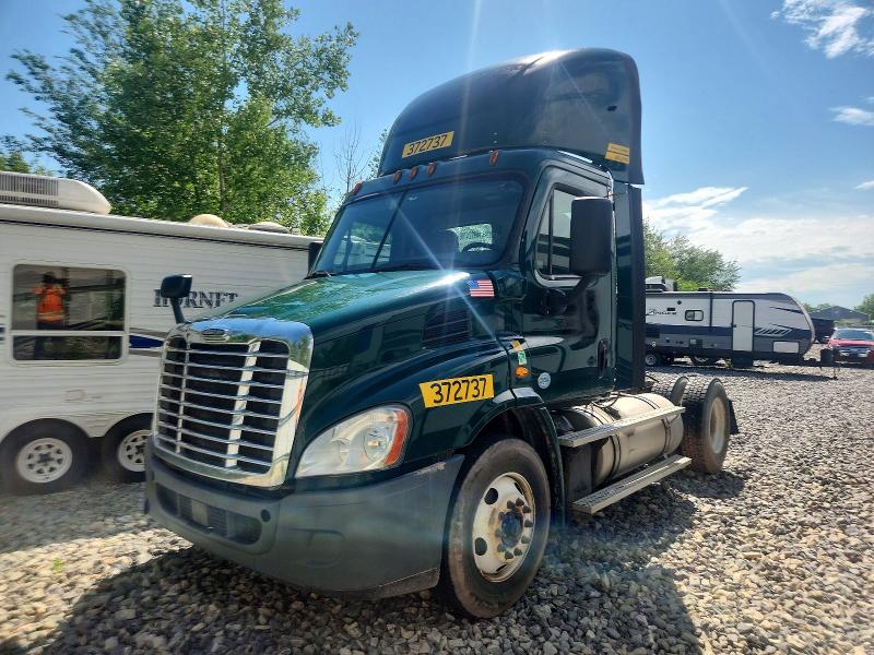 Продаж на аукціоні авто 2018 Freightliner Cascadia 113, vin: 3AKBGADV7JSJL4565, номер лоту: 59224706