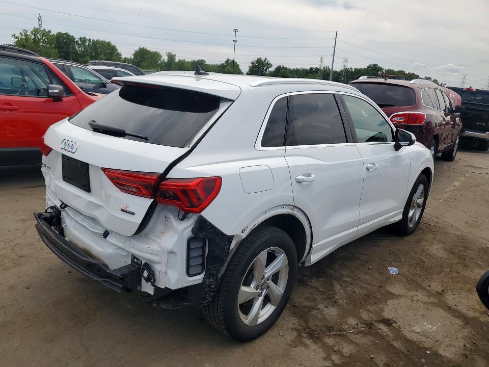 62419766 :رقم المزاد ، WA1AECF34L1068559 vin ، 2020 Audi Q3 مزاد بيع