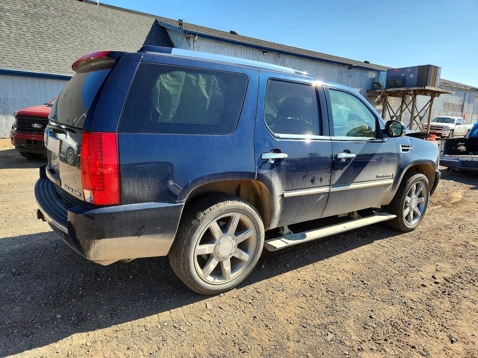 Продажа на аукционе авто 2008 Cadillac Escalade, vin: 1GYFK63868R271896, номер лота: 62058396