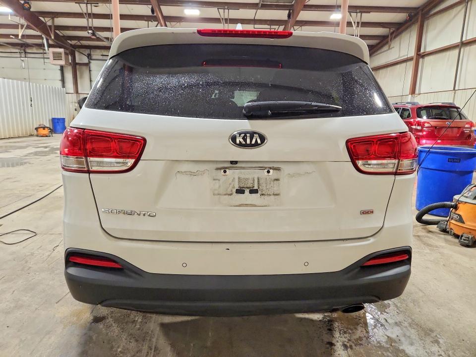 62925516 :رقم المزاد ، 5XYPGDA38JG413368 vin ، 2018 Kia Sorento مزاد بيع