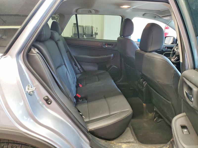 60031266 :رقم المزاد ، 4S4BSANC4H3300061 vin ، 2017 Subaru Outback مزاد بيع