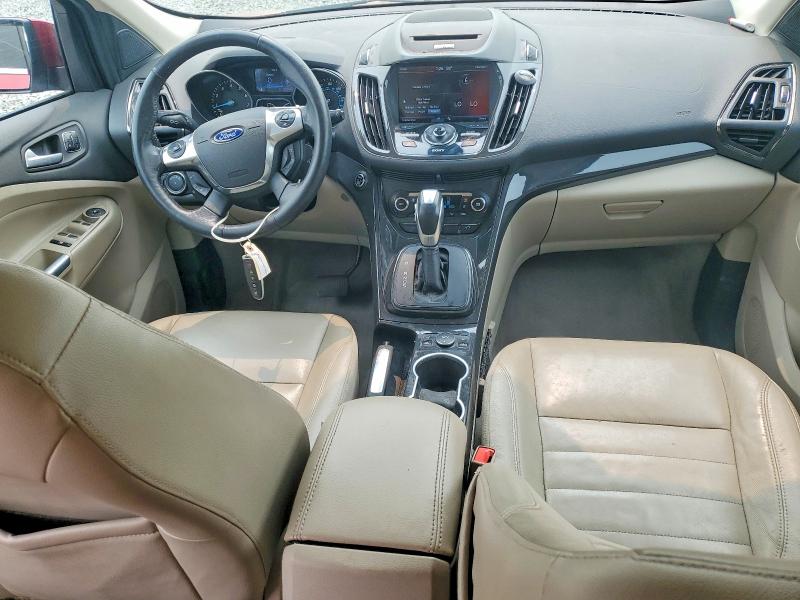 2014 Ford Escape მანქანა იყიდება აუქციონზე, vin: 1FMCU9JX6EUE22674, აუქციონის ნომერი: 61045976