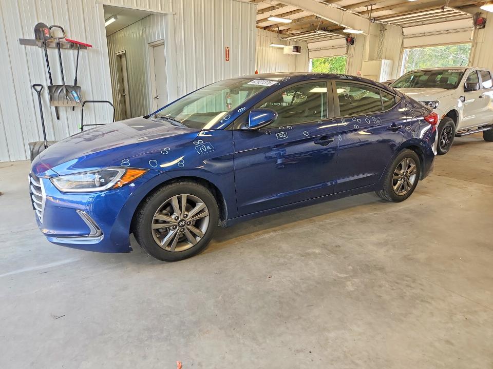 62921376 :رقم المزاد ، 5NPD84LF5HH192337 vin ، 2017 Hyundai Elantra مزاد بيع