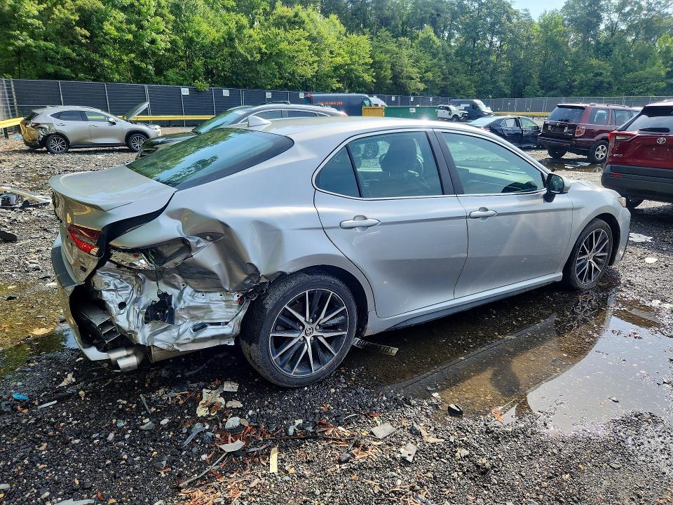 Продаж на аукціоні авто 2021 Toyota Camry, vin: 4T1G11AK3MU584955, номер лоту: 60564736