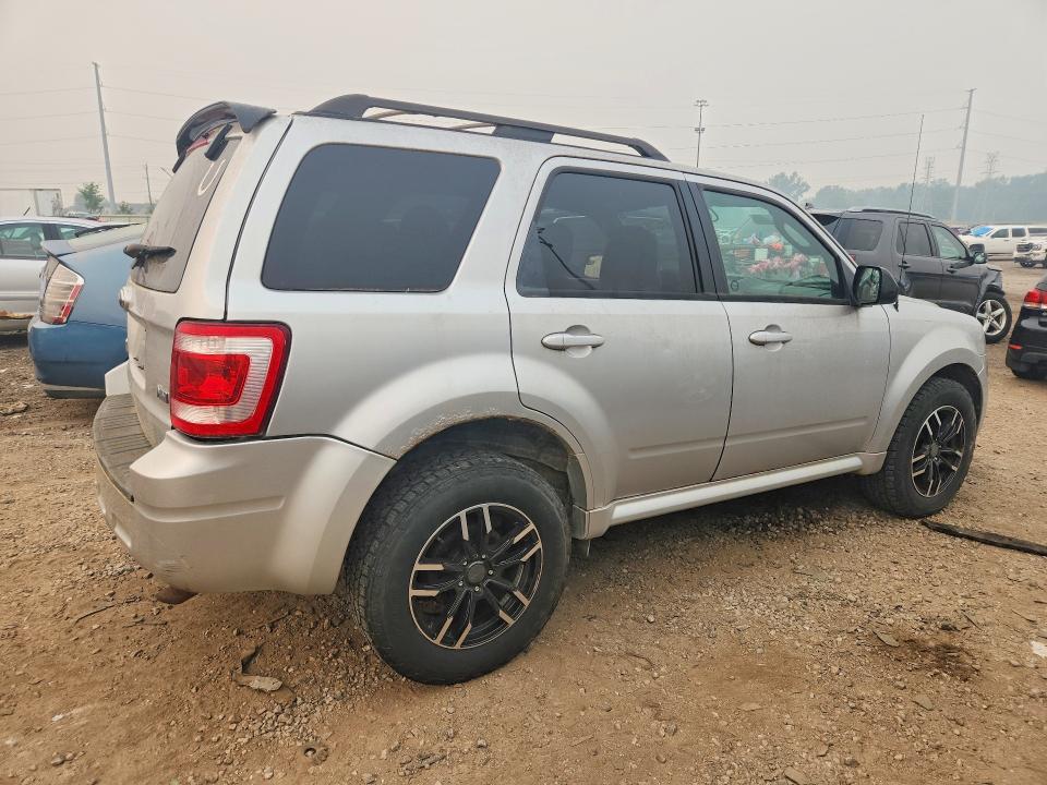 61573616 :رقم المزاد ، 1FMCU9DG4AKC55667 vin ، 2010 Ford Escape مزاد بيع