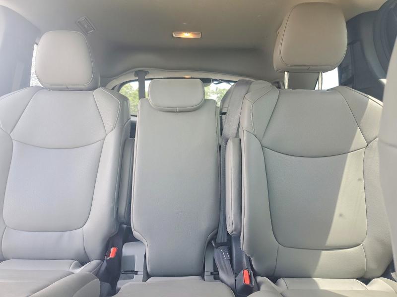 Продажа на аукционе авто 2025 Toyota Sienna, vin: 5TDYRKEC2SS228752, номер лота: 60765516