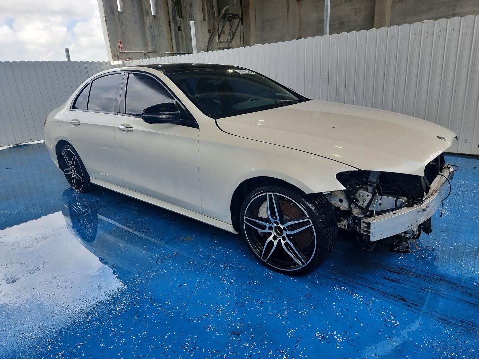 Auction sale of the 2020 Mercedes-benz E, vin: WDDZF8DB2LA700784, lot number: 59736556