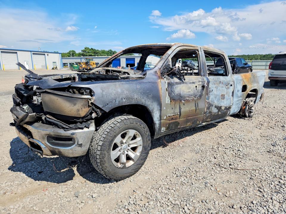 60379436 :رقم المزاد ، 1C6SRFRT8KN526307 vin ، 2019 Ram 1500 مزاد بيع