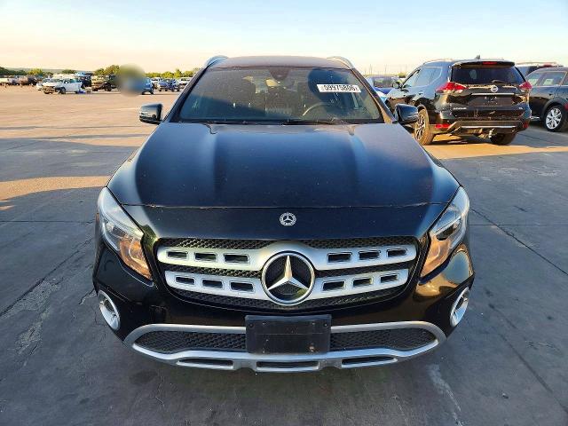 59975806 :رقم المزاد ، WDCTG4EB8JJ401957 vin ، 2018 Mercedes-benz Gla مزاد بيع