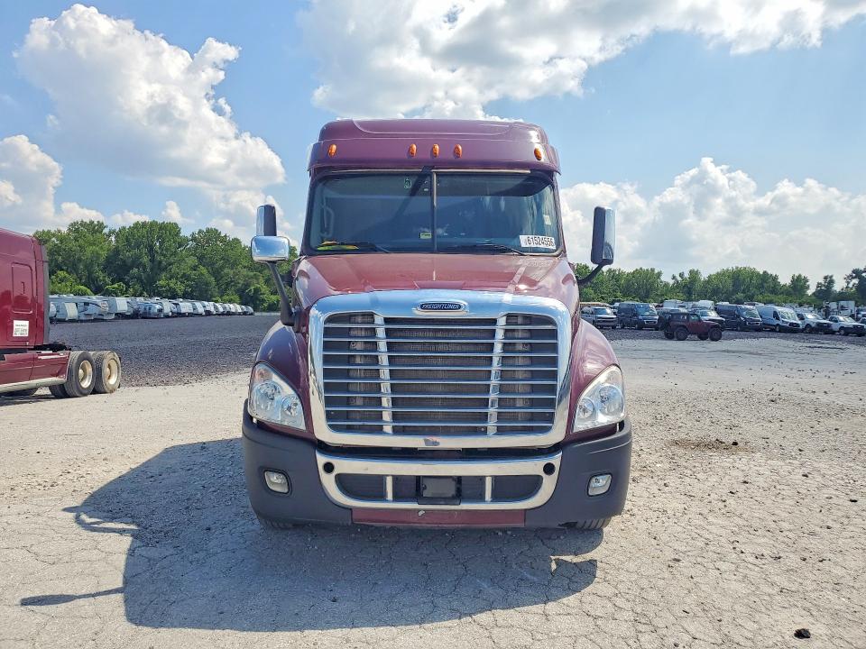 61524556 :رقم المزاد ، 3AKJGLDV0GSGU6011 vin ، 2016 Freightliner Cascadia 125 مزاد بيع