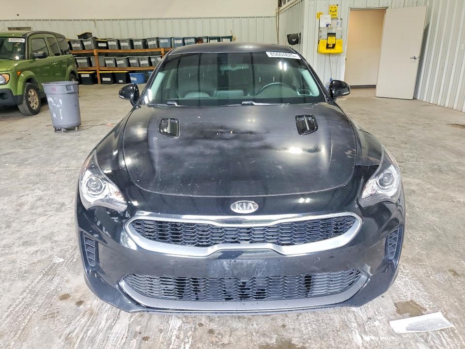 85604825 :رقم المزاد ، KNAE15LAXJ6013113 vin ، 2018 Kia Stinger مزاد بيع