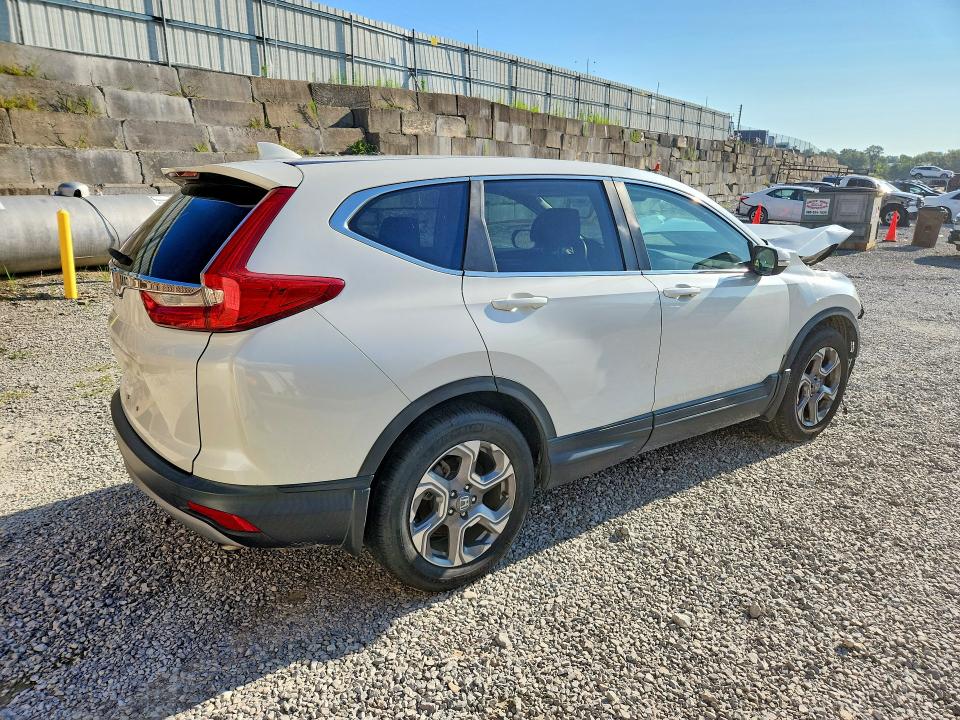 55656616 :رقم المزاد ، 2HKRW1H82JH500008 vin ، 2018 Honda Cr-v مزاد بيع