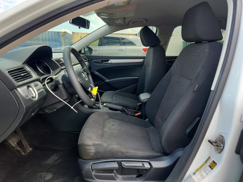 Продажа на аукционе авто 2017 Volkswagen Passat, vin: 1VWAT7A33HC002703, номер лота: 60312896