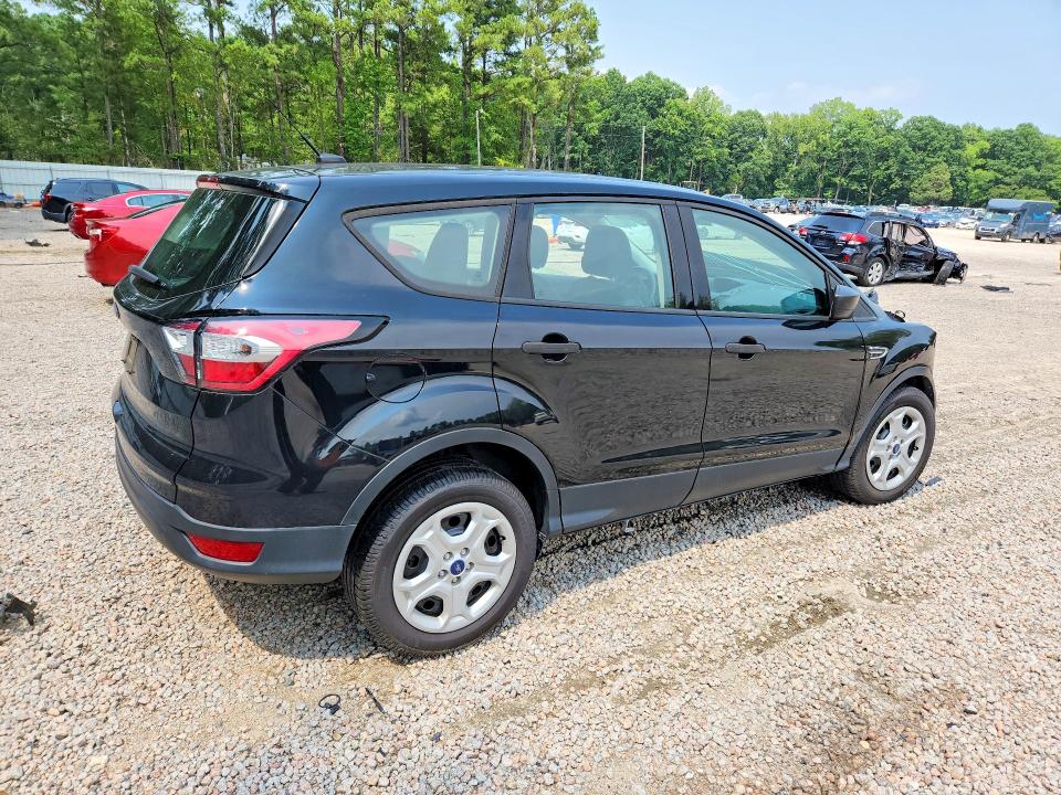 Продажа на аукционе авто 2017 Ford Escape, vin: 1FMCU0F71HUD15329, номер лота: 62763356