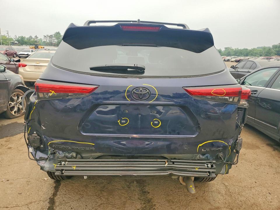 Продаж на аукціоні авто 2022 Toyota Highlander, vin: 5TDBZRBH6NS220849, номер лоту: 60482826