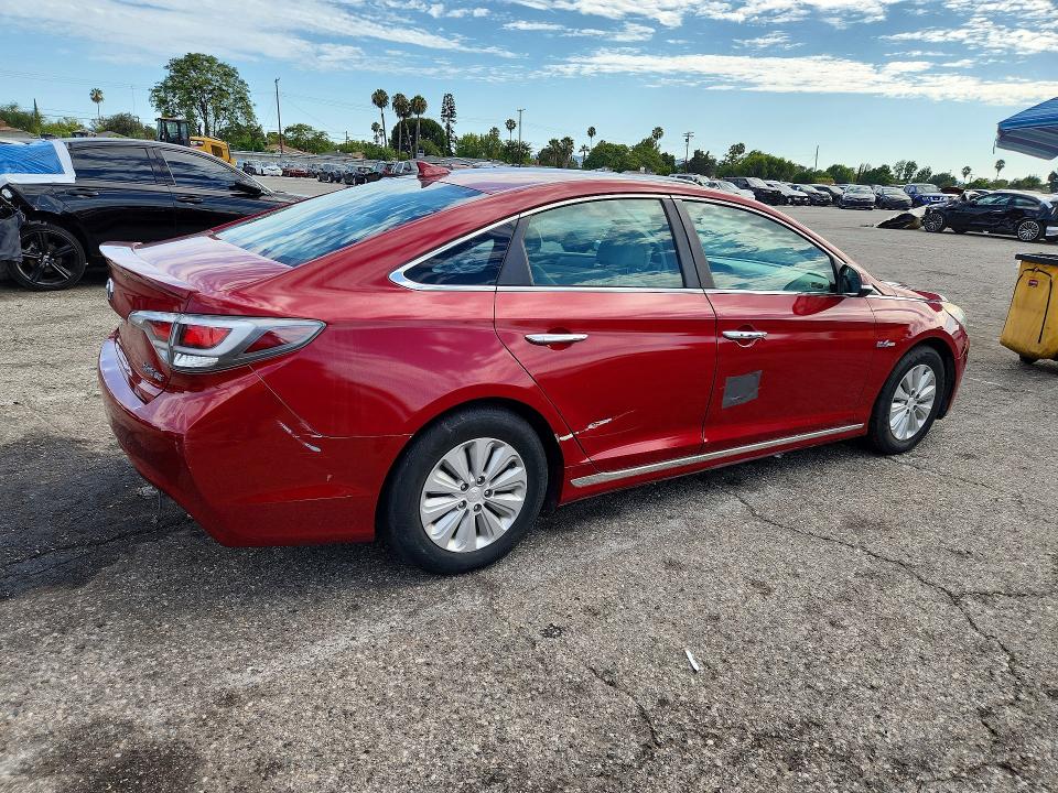 Продажа на аукционе авто 2016 Hyundai Sonata Hybrid, vin: KMHE24L17GA009192, номер лота: 61054126