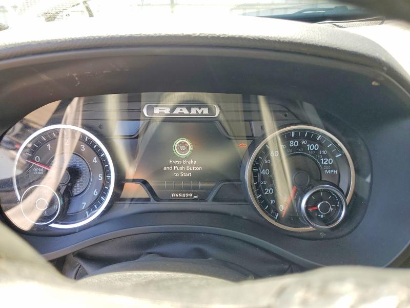 60841226 :رقم المزاد ، 1C6RREFG5NN424998 vin ، 2022 Ram 1500 مزاد بيع