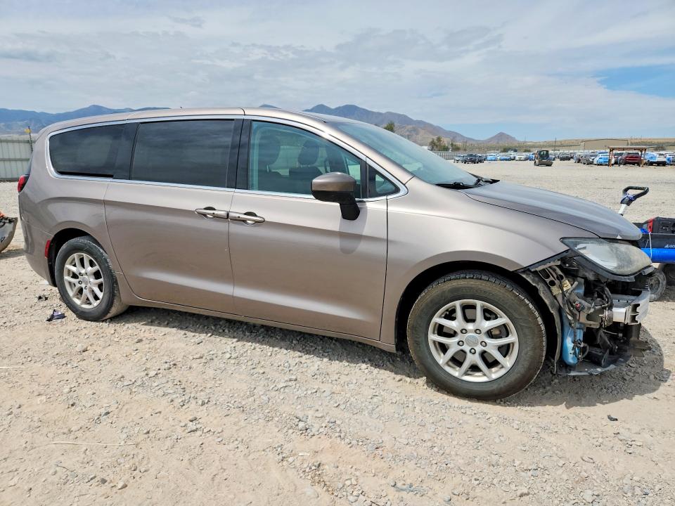 Продаж на аукціоні авто 2017 Chrysler Pacifica, vin: 2C4RC1DG4HR611145, номер лоту: 61429816