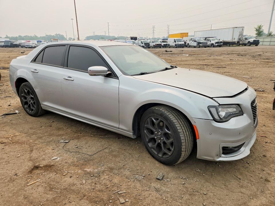 60674186 :رقم المزاد ، 2C3CCAGGXKH573438 vin ، 2019 Chrysler 300 مزاد بيع