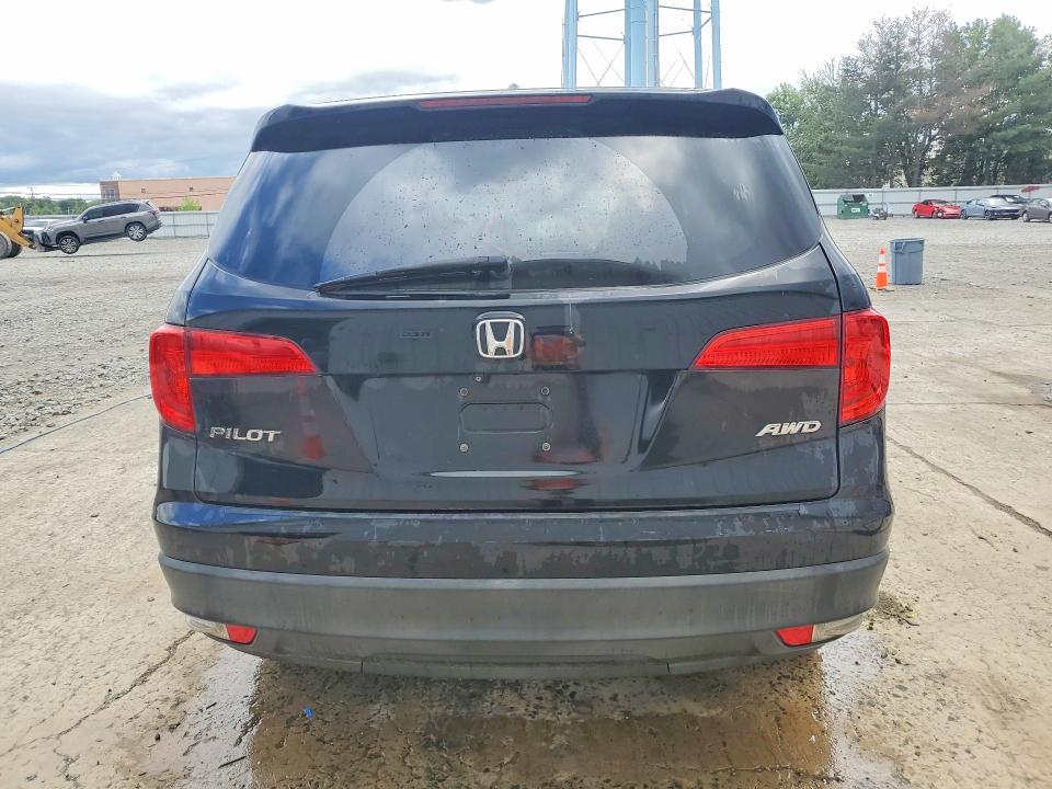 63140526 :رقم المزاد ، 5FNYF6H67GB097240 vin ، 2016 Honda Pilot مزاد بيع