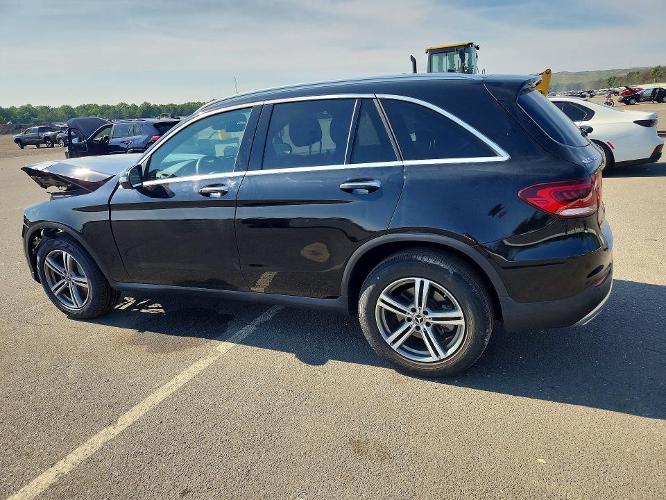 61305926 :رقم المزاد ، W1N0G8EB7MV283938 vin ، 2021 Mercedes-benz Glc مزاد بيع