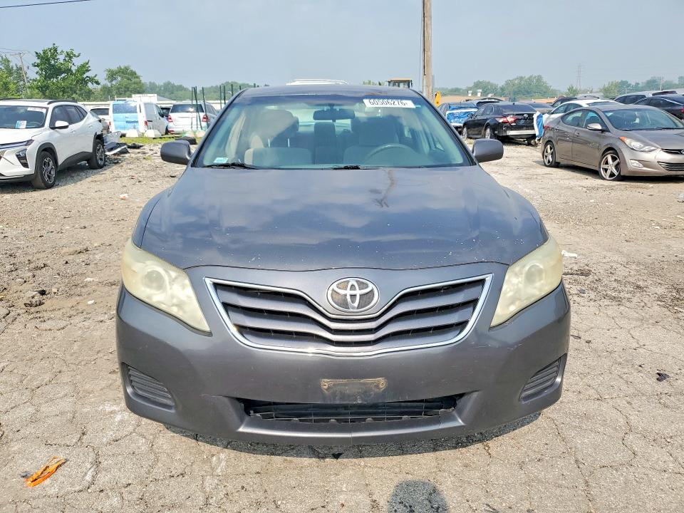 60506276 :رقم المزاد ، 4T4BF3EK2AR043611 vin ، 2010 Toyota Camry مزاد بيع