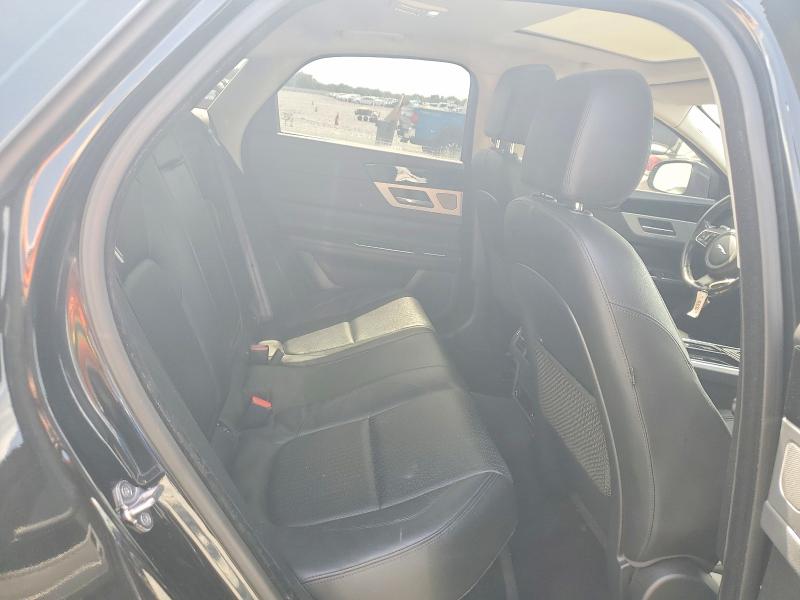 60162606 :رقم المزاد ، SAJBE4BV7GCY02873 vin ، 2016 Jaguar Xf مزاد بيع