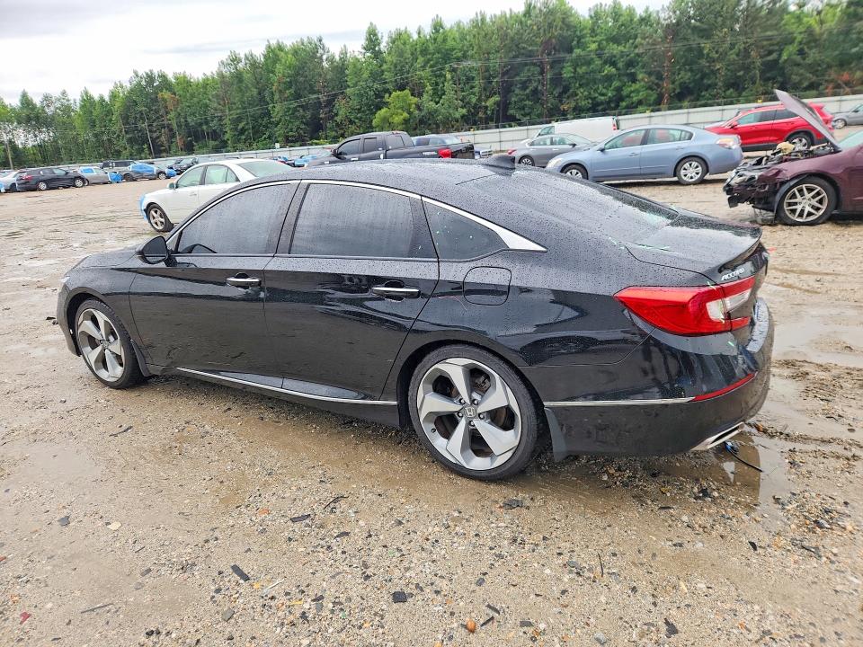 Aukcja sprzedaży 2018 Honda Accord, vin: 1HGCV1F97JA047582, numer aukcji: 61680626