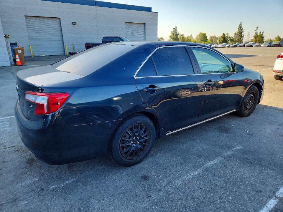 62003916 :رقم المزاد ، 4T4BF1FK2CR167772 vin ، 2012 Toyota Camry مزاد بيع
