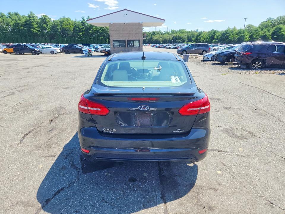 62246056 :رقم المزاد ، 1FADP3F24FL297861 vin ، 2015 Ford Focus مزاد بيع