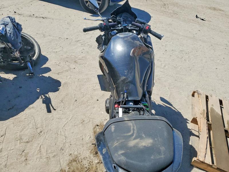 85623965 :رقم المزاد ، JKAEXEF1XGDA29973 vin ، 2016 Kawasaki Ex650 مزاد بيع