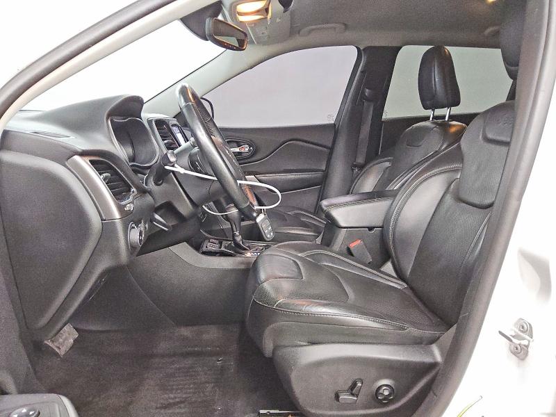59024276 :رقم المزاد ، 1C4PJMDX1KD105054 vin ، 2019 Jeep Cherokee مزاد بيع
