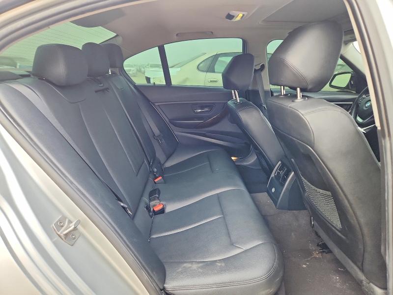 61587486 :رقم المزاد ، WBA3B5G54FNS13273 vin ، 2015 Bmw 328 مزاد بيع