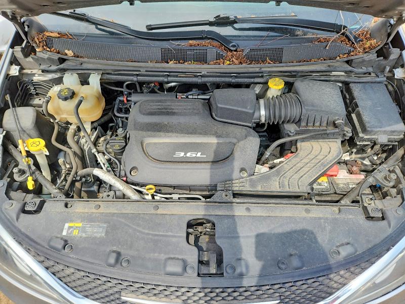 Продажа на аукционе авто 2018 Chrysler Pacifica, vin: 2C4RC1FG5JR277677, номер лота: 55994806