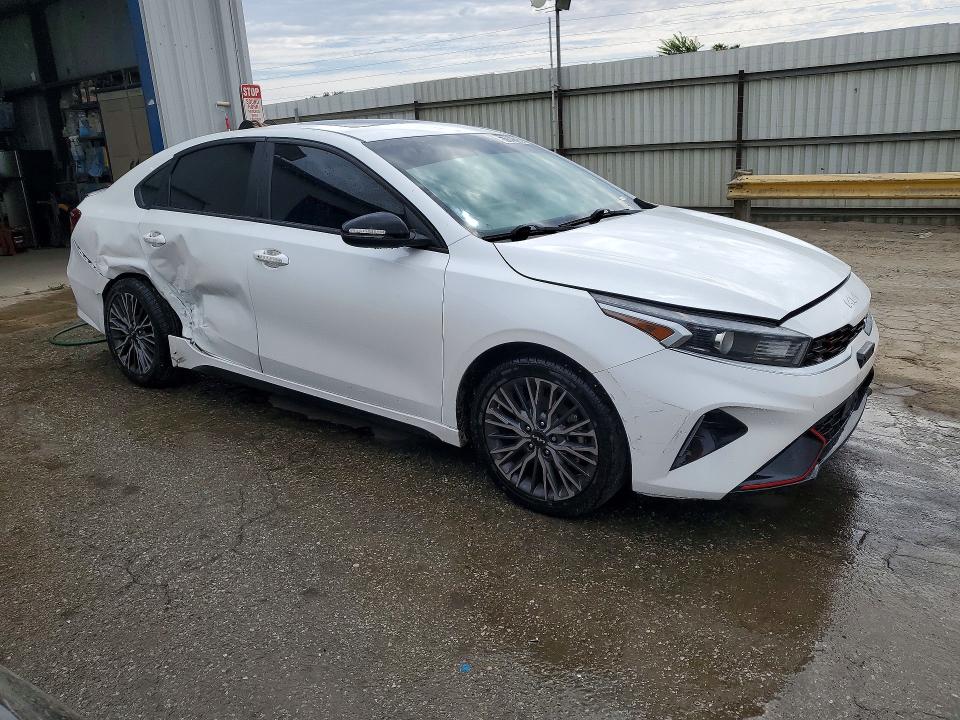 57368186 :رقم المزاد ، 3KPF54AD0NE509718 vin ، 2022 Kia Forte مزاد بيع