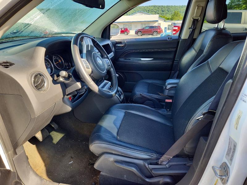 61042816 :رقم المزاد ، 1C4NJDEB4GD690942 vin ، 2016 Jeep Compass مزاد بيع